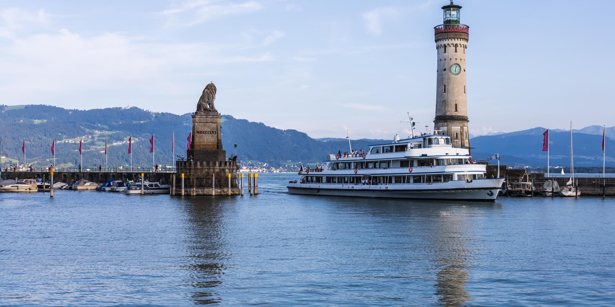 Passagierschiff am Bodensee